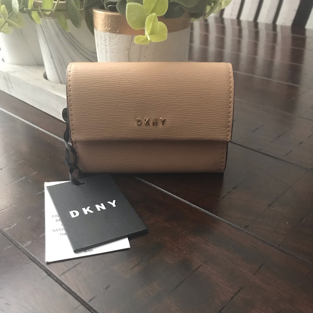 DKNY card case